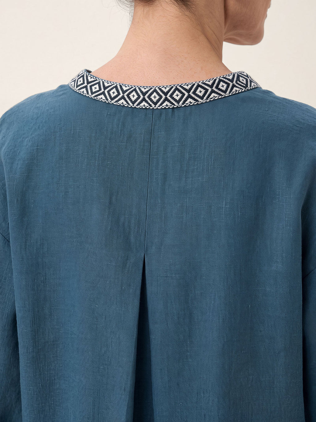 100% Linen Geometric Trim V-Neck Shirt SORAYA