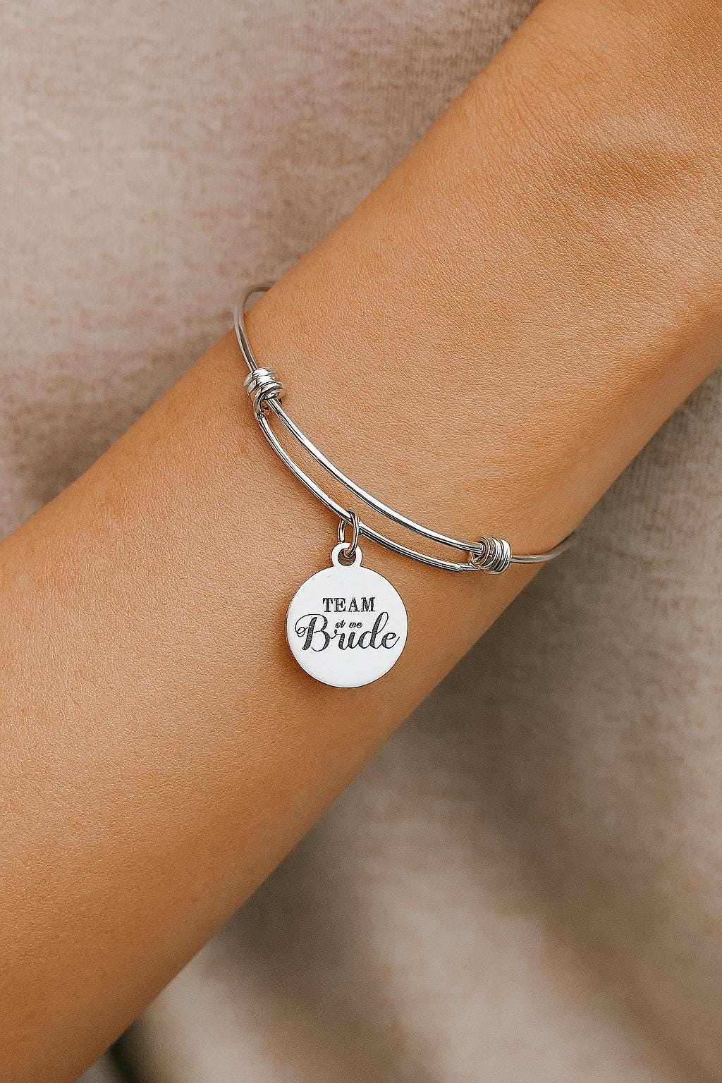 Team Bride Stainless Steel Charm Bangle Bracelet Adjustable Jewelry Wedding Party Favor Gift For Bridesmaids Bridal Shower Accessory